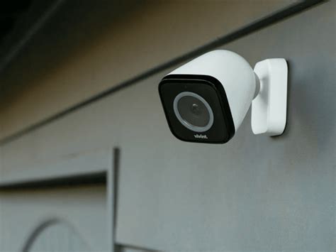 Vivint Outdoor Camera Pro smart surveillance system features lurker ...