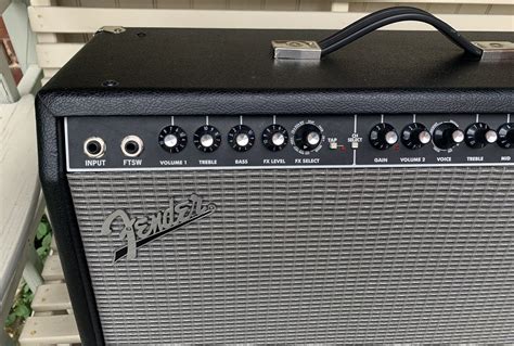 Fender Champion 100 Guitar Amplifier Combo Rock Stock Stores