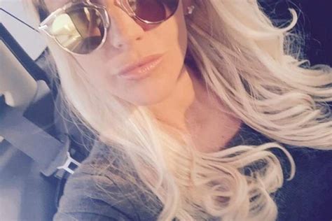 Instagram Caroline Receveur et Ginny Weasley de Harry Potter en bikini Télé Loisirs