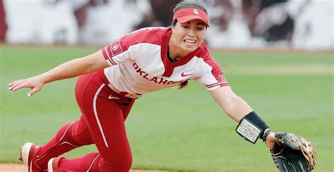 Grace Lyons talks about two-homer performance on record-setting day in ...