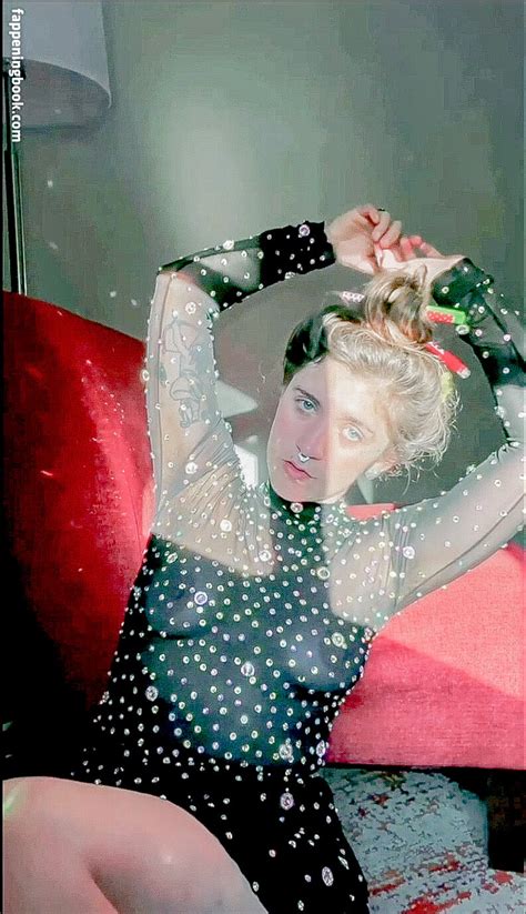 Sierra Ferrell Kcmunchkin Nude OnlyFans Leaks The Fappening Photo 7217777 FappeningBook