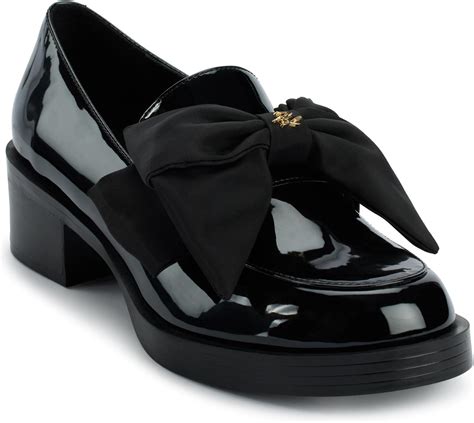 Amazon KARL LAGERFELD Women S Camilia Bow Everyday Loafer