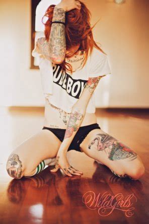 Hand In Her Hair Porn Pic