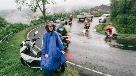 Jas Hujan Anti Robek Dan Waterproof Rekomendasi Terbaik Untuk