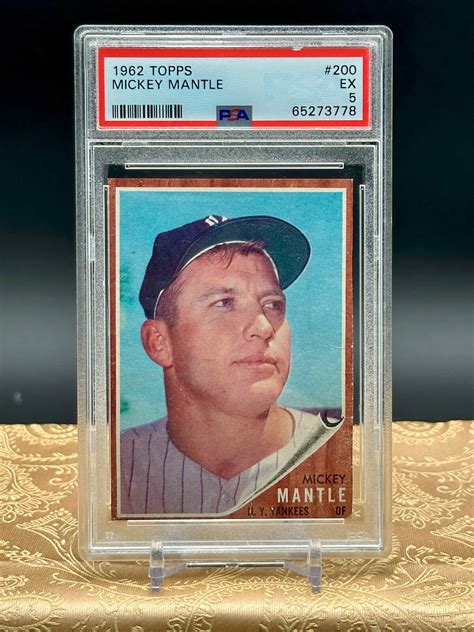 1962 Topps Mickey Mantle 200 New York Yankees HOF Graded PSA 5 EX No