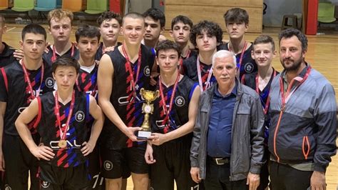 BASKETBOL TAKIMIMIZ OSMANGAZİ 2 Sİ OLDU Cumhuriyet Anadolu Lisesi