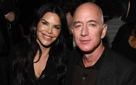 Bezos Girlfriend Age - Jeff Bezos And Lauren Sanchez Relationship ...