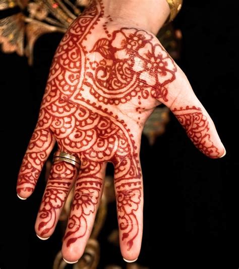 Top 10 Mehndi Artists In Kolkata