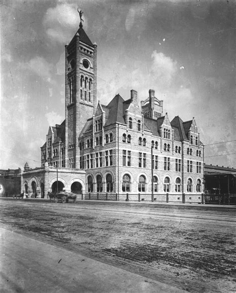 Heroes, Heroines, and History: The History of Union Station, Nashville, TN