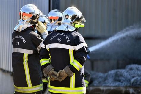 En Corrèze Deux Maisons Ont été Entièrement Détruites Par Les Flammes