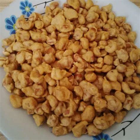 jual cemilan kacang bandung original  gr  seller amira berkah