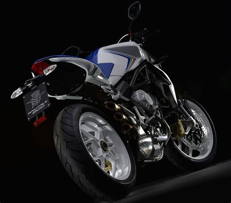 Mv Agusta Brutale 800 2012 2013 Specs Performance And Photos