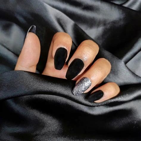 Dazzling Black And Silver Nails For A Sophisticated Edge Nail