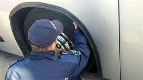 Bus Della Linea Trovato Con Le Gomme Lisce Multa Alla Societ Che