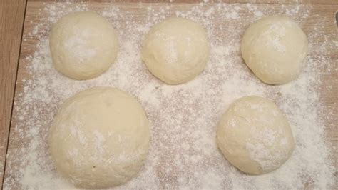 Homemade Pizza Dough (Authentic Italian Recipe) - Jumping Pumpkin