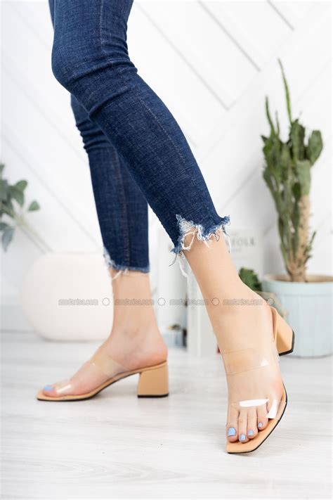 Nude A talons Chaussures à Talons