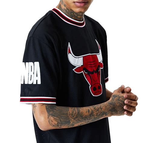 New Era Nba Chicago Bulls Oversized Applique Tee