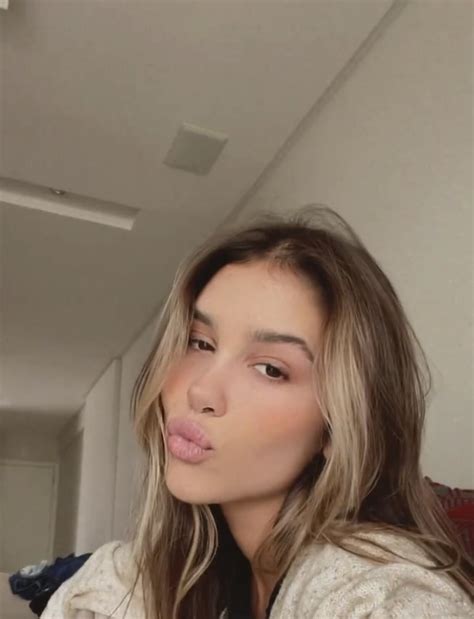 Maria pouting : r/deusasbrazil