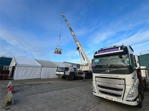 Precision Contract lift | 3.5-Ton Chiller | Mobile Crane