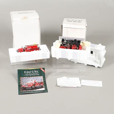 Franklin Mint Boxed Christie Steamer Limited Edition Christmas Fire