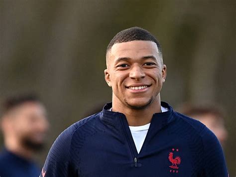 Football Kylian Mbappé annoncé au Real Madrid