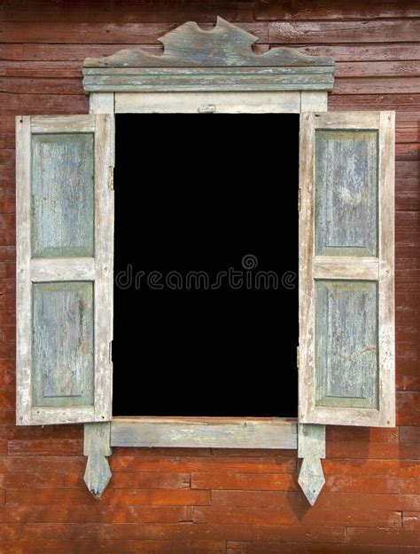 La Antigua Ventana De Madera Con Persianas Abiertas Foto De Archivo