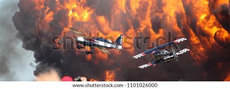 348 Avalon Airshow Stock Photos, Images & Photography | Shutterstock