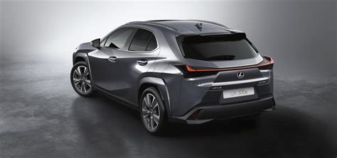 Motomobi News Lexus Ux E Kini Dapat Menjelajah Lebih Jauh