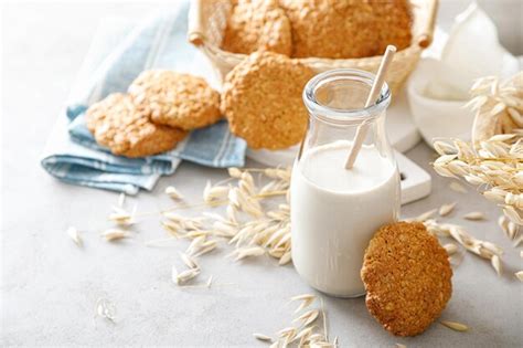 Leche De Avena Deliciosa Y Saludable Bebida Vegetariana Alternativa A