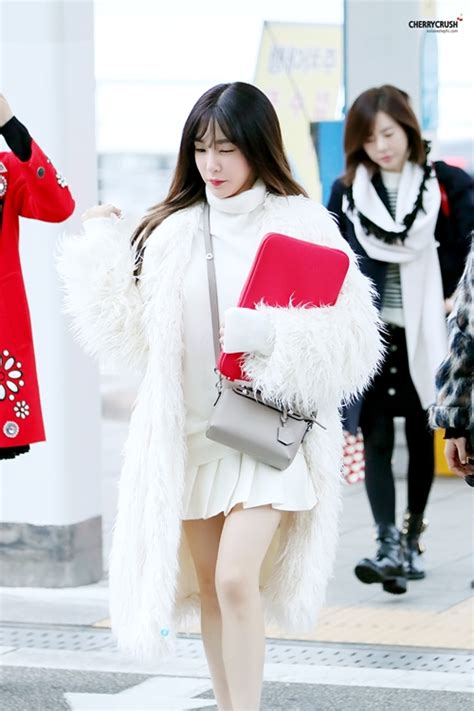 Snsd Tiffany Airport Fashion Official Korean Fashion