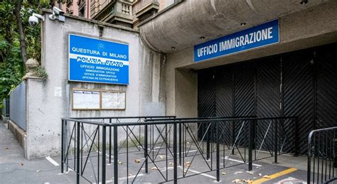 Milano Poliziotto Suicida Nel Garage Della Questura Aveva Anni