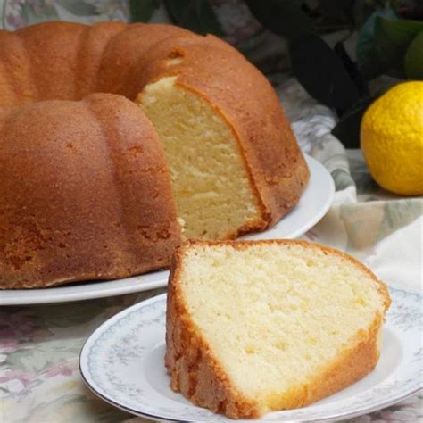 Delicious Grandma S Buttermilk Pound Cake Maria S Kitchen