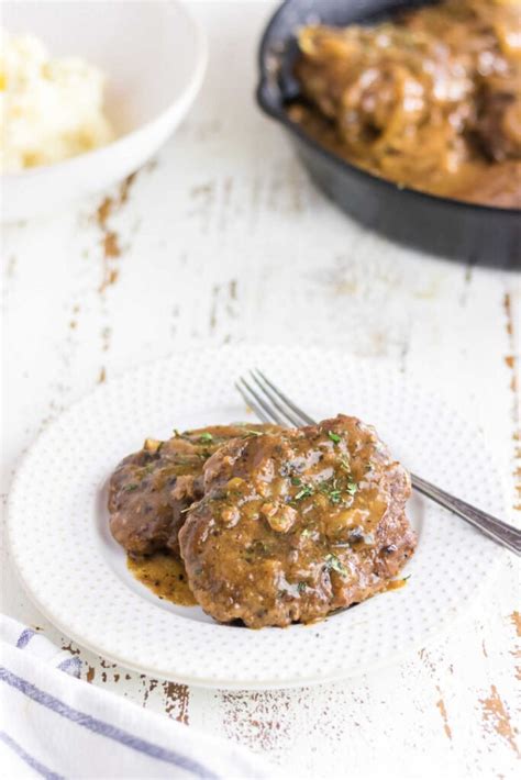 Easy Cracker Barrel Hamburger Steak With Onion Gravy Restless Chipotle