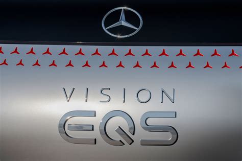 Mercedes Benz Vision Eqs Concept Parametric Pattern On Tail Lights