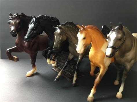 Breyer Horse Collection - 5 Traditionals Model Horses