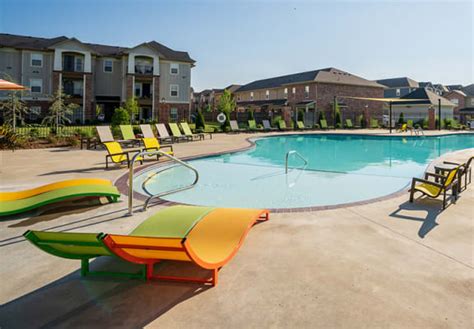 Sullivan Square | Luxury Apartments in Bentonville, AR