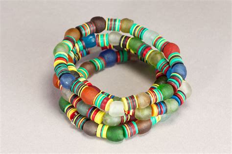 Bracelet africain bakélite et pâte de verre recyclé Africouleur