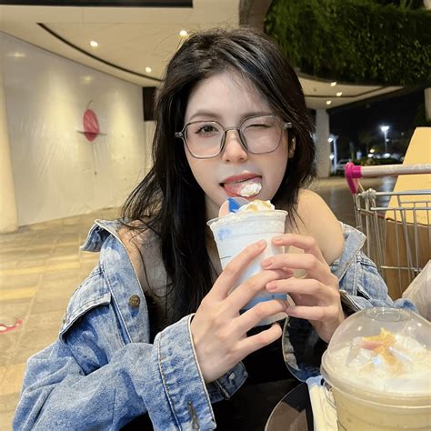 Huyền Phương Nữ Tik Toker bị hot girl Trứng rán chê tại Fashup GOLIVE VN THÔNG TIN