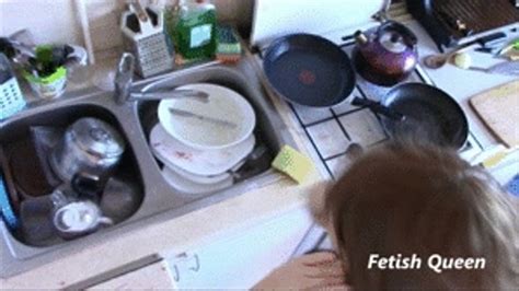 Washing Dishes And Clogged Sink Wmv 640x360 Fetish Queen Clips4sale