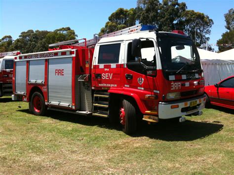 Nswfb Sev Type 2 Pumper Isuzu Ftr900 Aaron Coghill Flickr