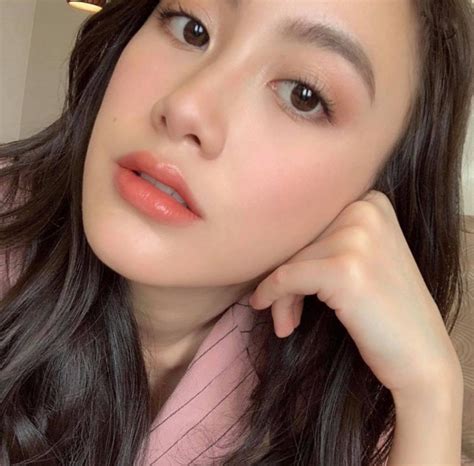 9x Việt được gọi là Đệ nhất hot girl Lào khoe mặt mộc làm dân tình bấn loạn Việt Nam Hôm Nay