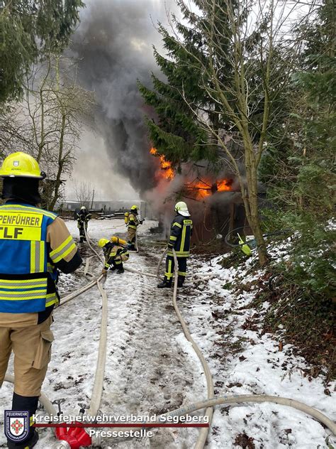 Kreisfeuerwehrverband Segeberg Einsatz Feuer zerstört Hallenkomplex