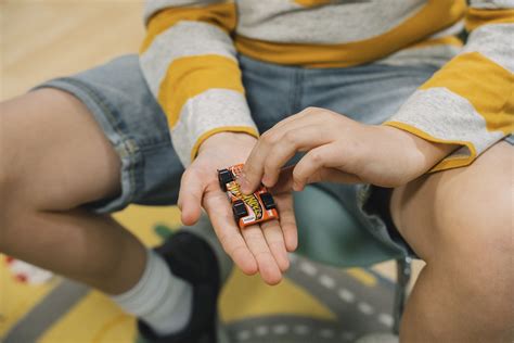 Hot Wheels Flippin Fast Is Like A Fidget Spinner On Wheels For Hours Of Fun Autoevolution