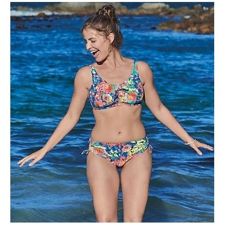 zapatilla cargando obvio prothese bikini Estadístico Determinar con