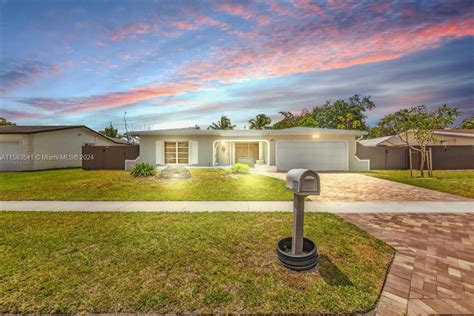 8830 NW 3rd St, Pembroke Pines, FL 33024 - House Rental in Pembroke ...