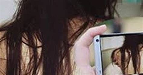 Dùng clip sex tống tình gái có chồng
