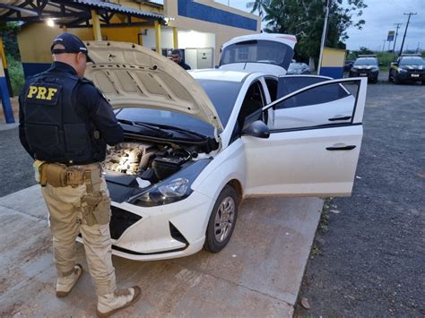 Fiscalização Da Prf Em Altamira Apreende Carro Roubado Há 11 Anos Em