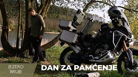 Dan Za Pamcenje Rostilj Vrhunski Espreso I Odmaranjenje U Prirodi