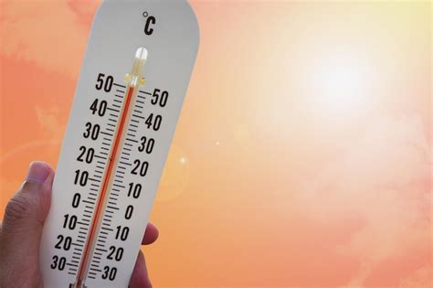 Premium Photo Thermometer With Hot Temperature