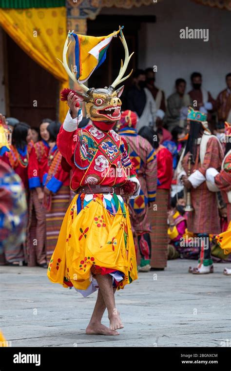 Punakha Festival Masked Dancers Hi Res Stock Photography And Images Alamy